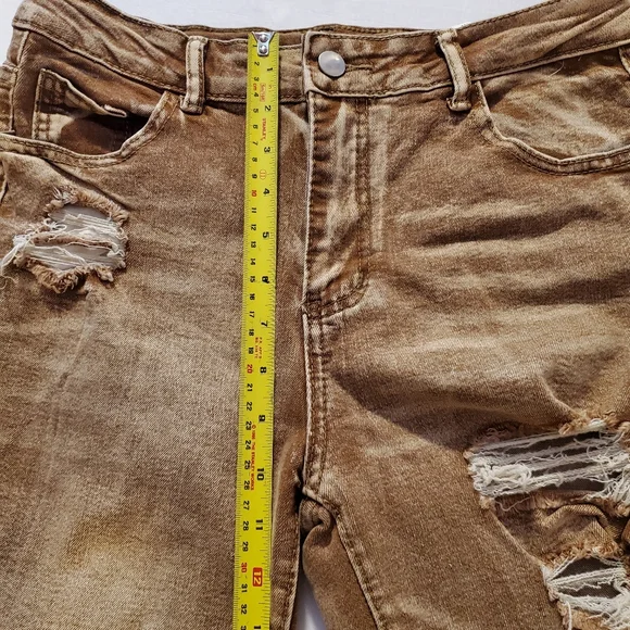 Destroyed Ankle Crop Jean - Size Medium - Picture 7 of 8